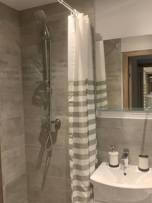 Apartment Near Ozas VNO Kültér fotó
